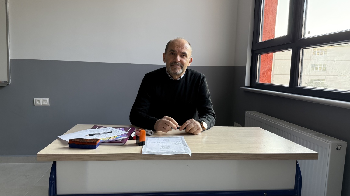 Coşkun TÜRK - 2D Sınıf Öğretmeni